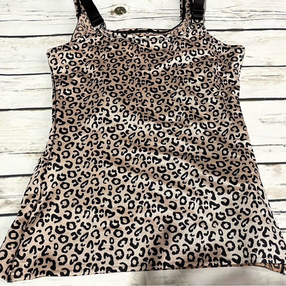 Ruby Ribbon Cami Size 32 Like new!